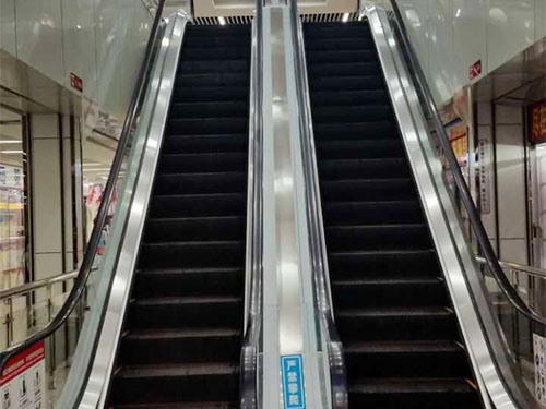 超市商场电梯安装